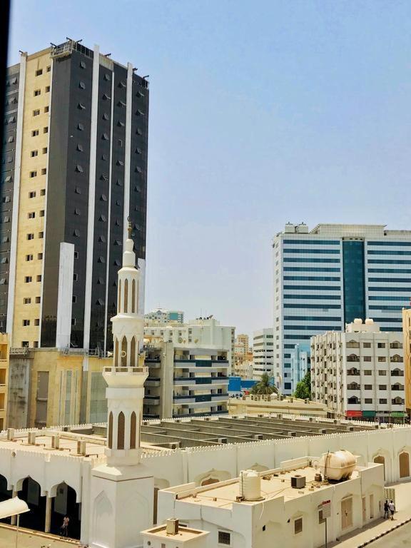 Pan Emirates Hotel Apartments ชาร์จาห์ ภายนอก รูปภาพ