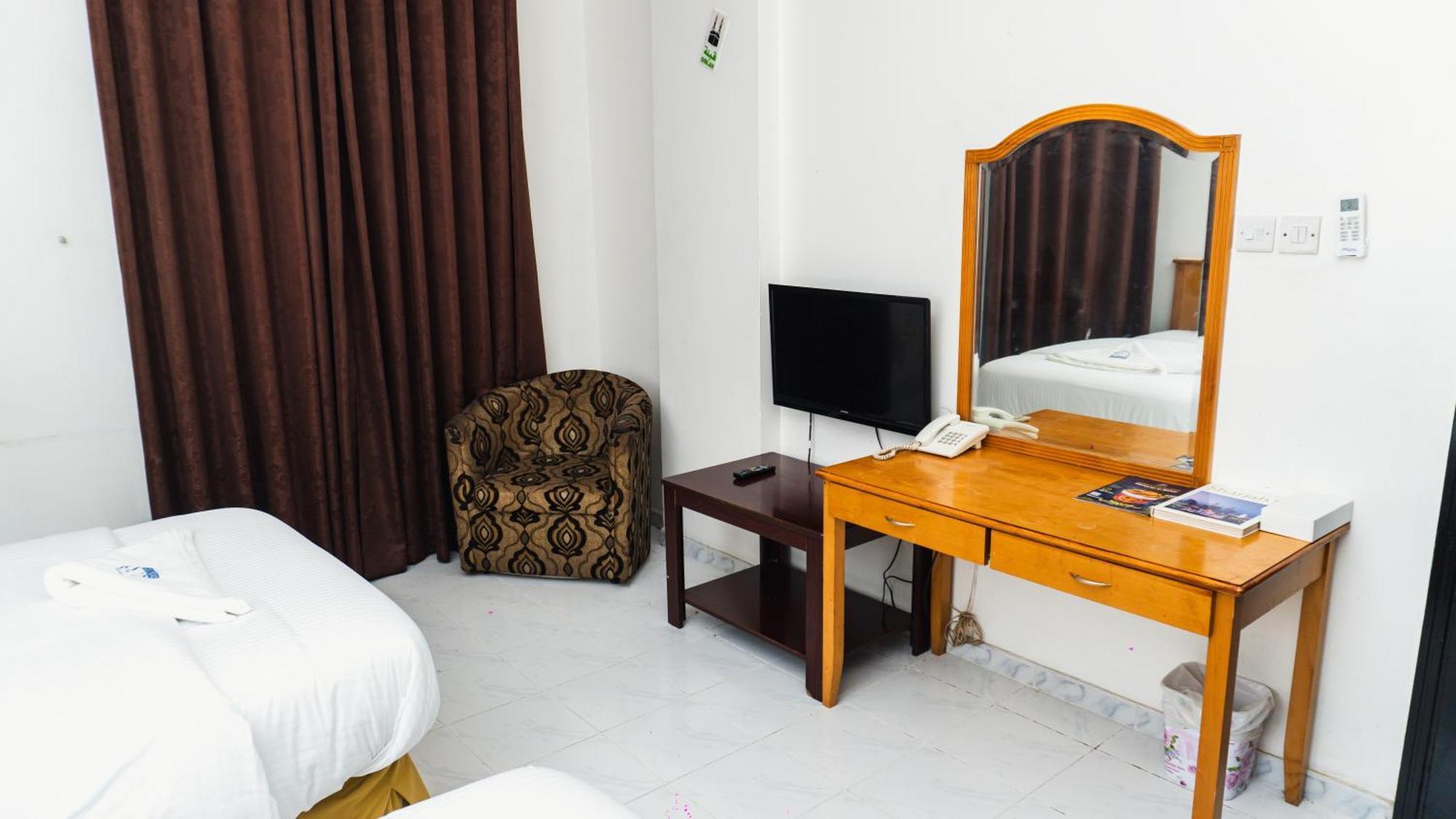 Pan Emirates Hotel Apartments ชาร์จาห์ ภายนอก รูปภาพ