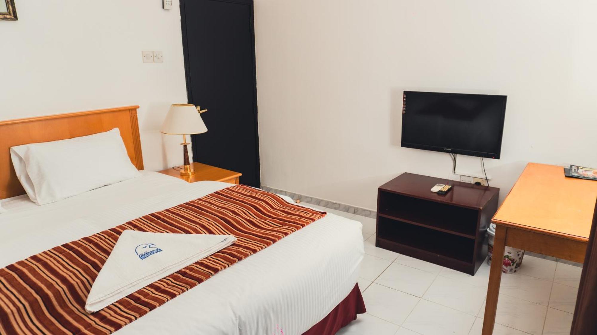 Pan Emirates Hotel Apartments ชาร์จาห์ ภายนอก รูปภาพ