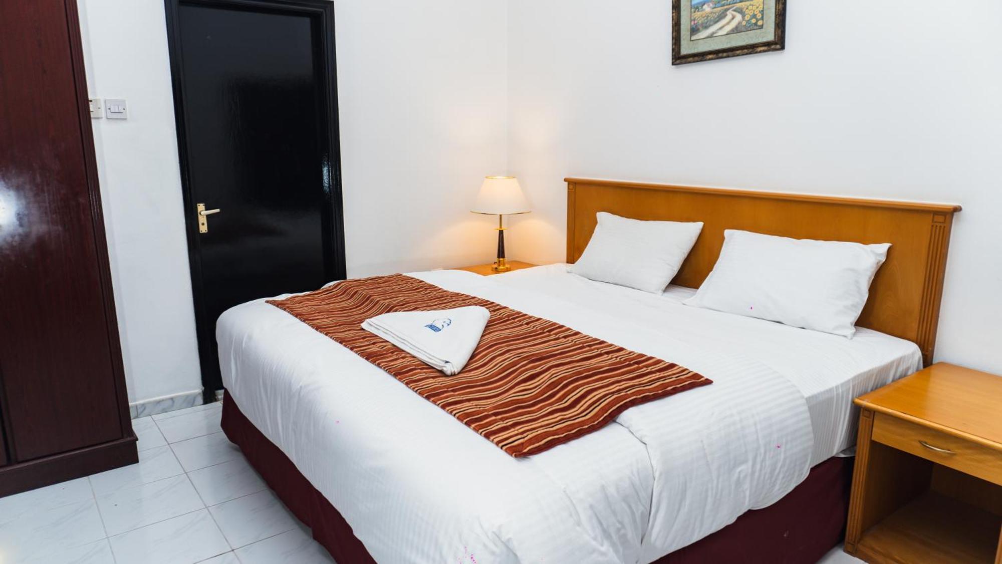Pan Emirates Hotel Apartments ชาร์จาห์ ภายนอก รูปภาพ